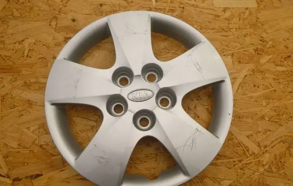 KIA Ceed R15 wheel hub/cap/trim 529601H000