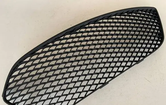 Mercedes-Benz CLA C117 X117 W117 Front bumper lower grill A1178851822