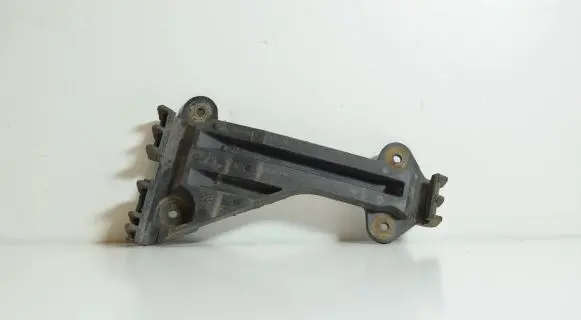 Audi A6 S6 C4 4A Front bumper mounting bracket 4A0807284A