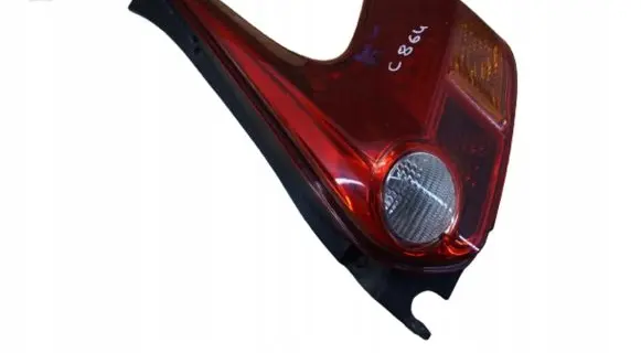 Nissan Juke I F15 Rear/tail lights