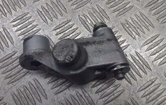 Subaru Legacy Valve 