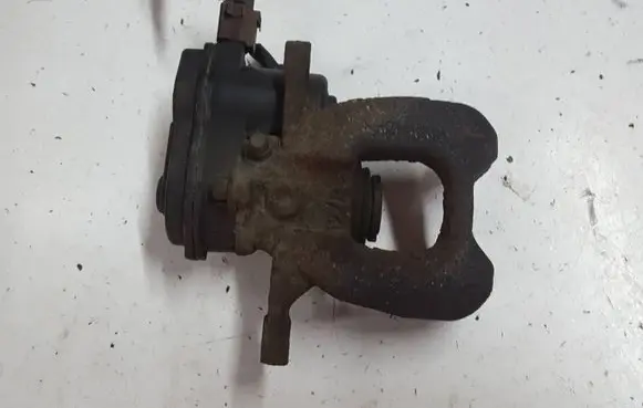 Fiat 500X Rear brake caliper 