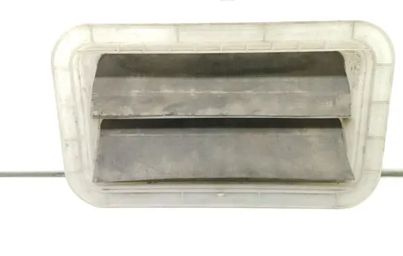 Toyota Avensis T250 Quarter panel pressure vent 6294005050A