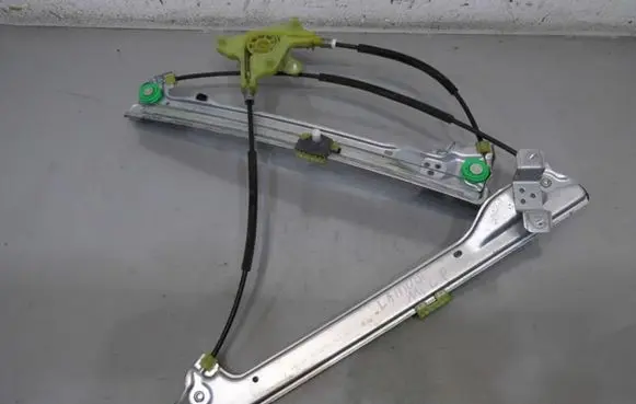 Renault Latitude (L70) Front window lifting mechanism without motor
