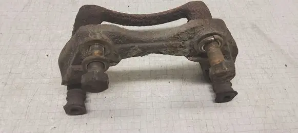 Nissan Almera N16 Front Brake Caliper Pad/Carrier 