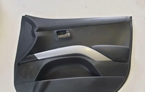 Mitsubishi Outlander Front door card panel trim 7221B188XA