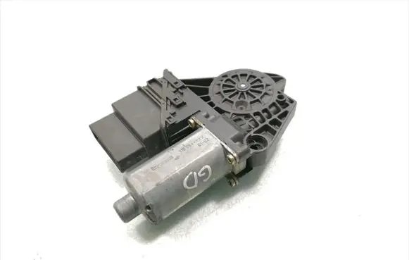 Volkswagen Passat Alltrack Rear door window regulator motor 0130821696