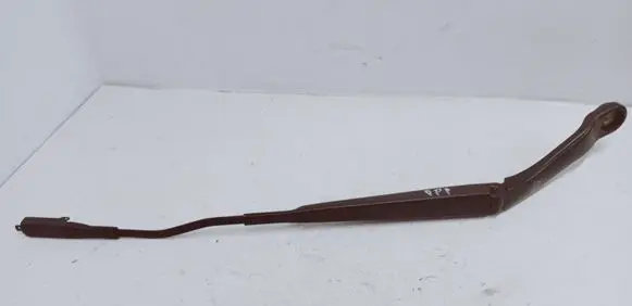 Nissan Qashqai+2 Front wiper blade arm 80017927A