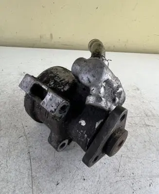 Jeep Cherokee III KJ Power steering pump