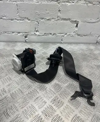 BMW X3 F25 Front seatbelt 7258432