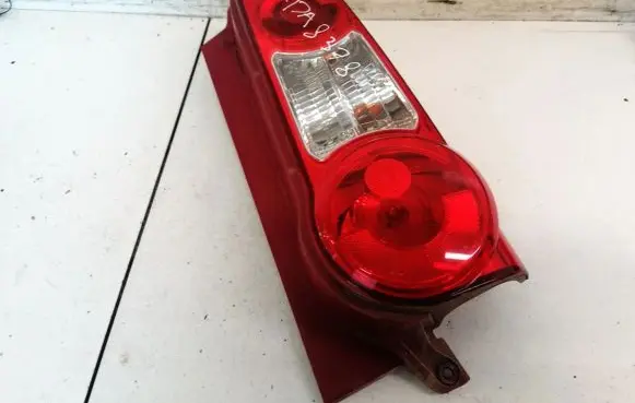 Peugeot Partner Rear/tail lights