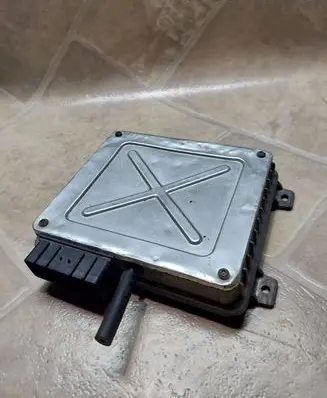 Land Rover Freelander Engine control unit/module MKC104392