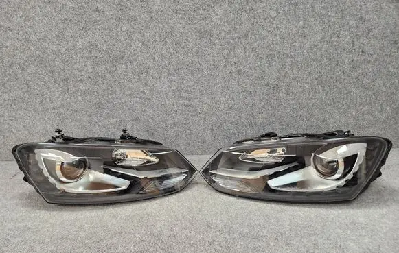 Volkswagen Polo V 6R Headlights/headlamps set 6R1SCZ