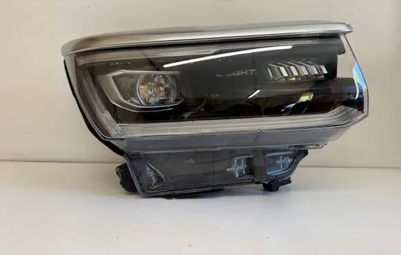 Volkswagen Amarok II Headlight/headlamp N1XB13E016DE 06MAM2025 17H22