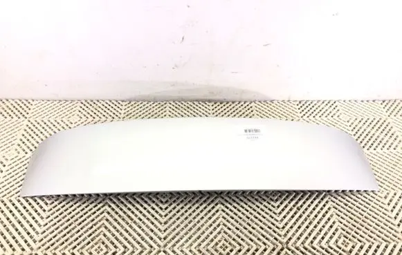 Tailgate/trunk spoiler