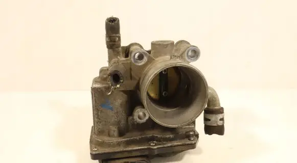 Suzuki Swift I Throttle body valve 6K125110