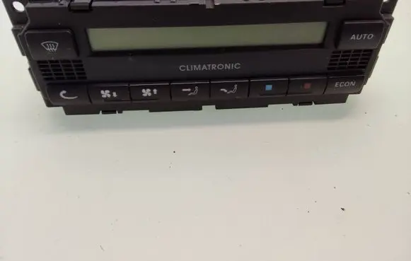 Skoda Superb B5 (3U) Climate control unit 