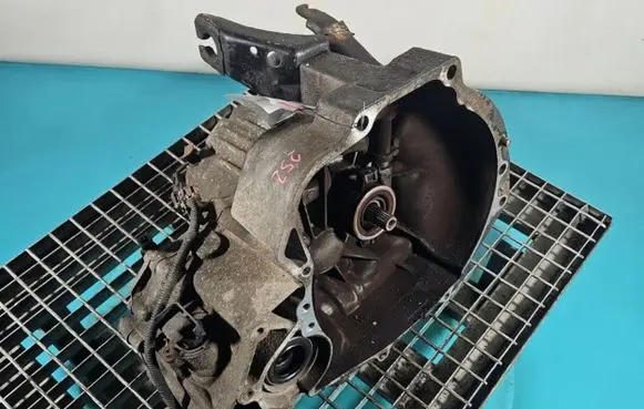 Nissan Almera Manual 5 speed gearbox 50Y6 IMPRK1415607