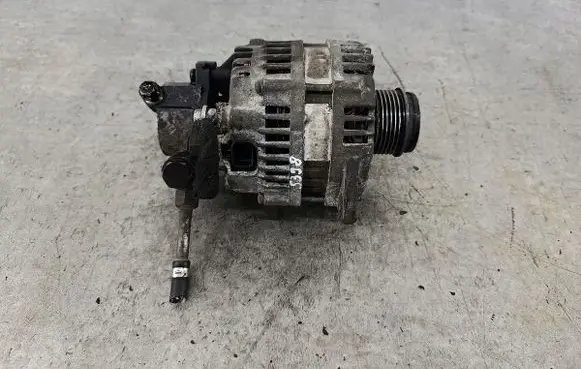 Opel Meriva A Generator/alternator 