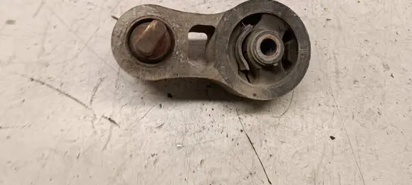 Honda Accord Engine mount bracket 