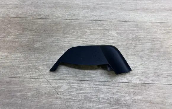 Rear/tail light trim molding