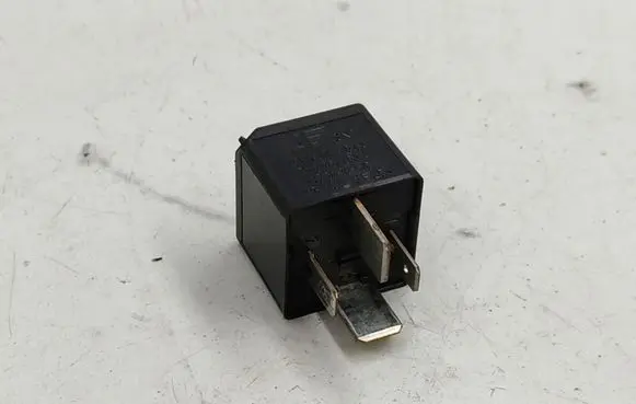 Volkswagen Golf IV Other relay 7M0951253