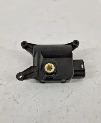 Volkswagen Golf Plus Air flap motor/actuator 3C1907511