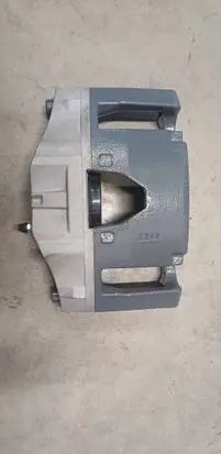 Volvo XC90 Front brake caliper 30657307