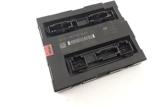 Audi A5 8T 8F Comfort/convenience module 8K0907064E