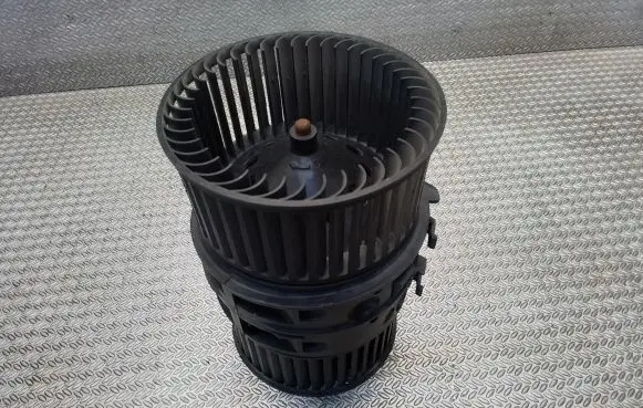 Renault Trafic III (X82) Heater fan/blower L09N109416C