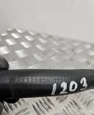 Audi A6 S6 C5 4B Engine coolant pipe/hose 4B0819371L