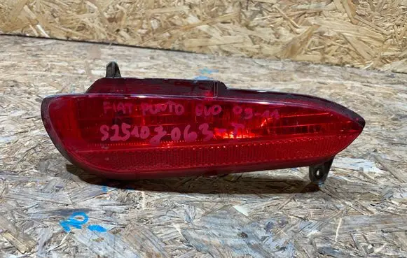 Fiat Punto Evo Rear fog light 51854698 S2510J064-J063-I
