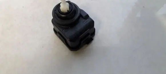 Volkswagen Bora Headlight level adjustment motor 1j0941295c 007878