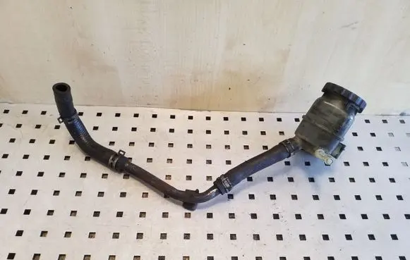 Toyota Avensis T220 Power steering fluid tank/reservoir