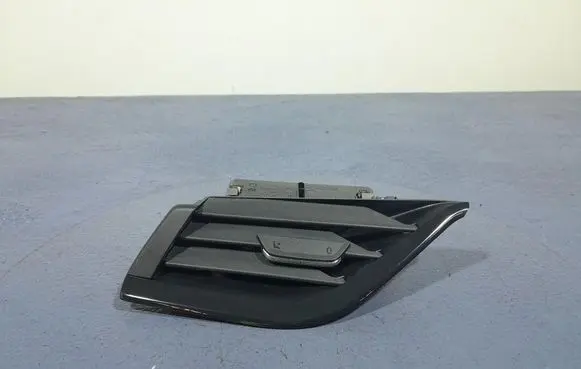Skoda Octavia 985 Dashboard side air vent grill/cover trim 5E4819701B