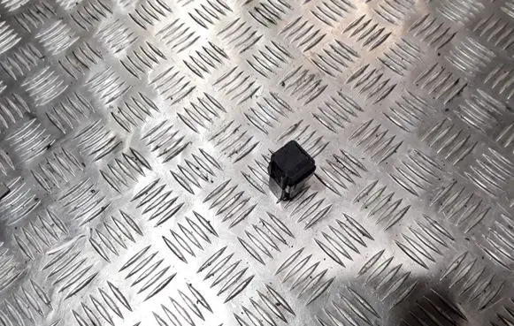 Nissan Qashqai Other relay 252309F915