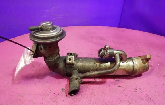 Ford Mondeo Mk III EGR valve 1S7Q9D475AD