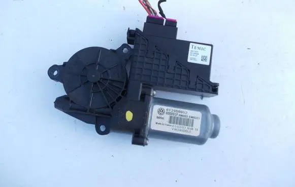 Volkswagen Polo IV 9N3 Front door window regulator motor 6Y2959802