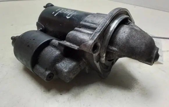 Audi A4 S4 B5 8D Starter motor 0001107073 06b911023