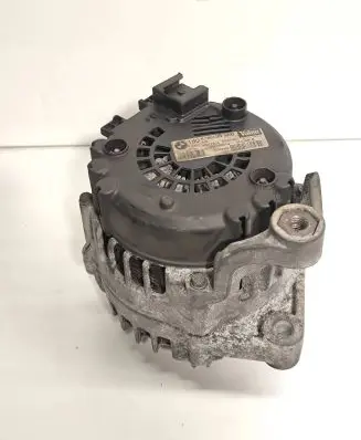 BMW 1 E81 E87 Generator/alternator 7802261