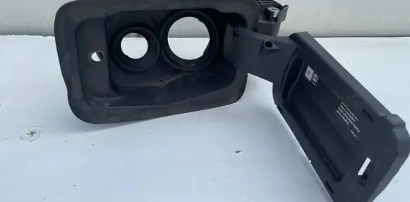 BMW X7 G07 Fuel tank cap lock 7440023 51177440023