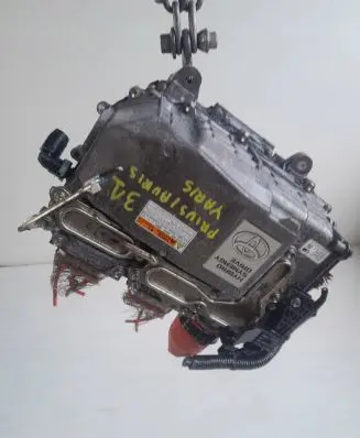 Toyota Yaris Voltage converter inverter G920052010
