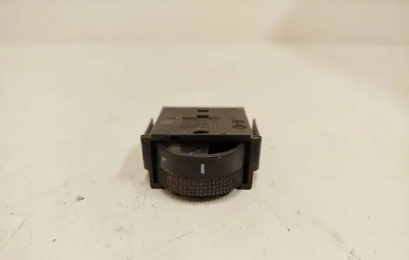 Volkswagen Multivan T4 Headlight level height control switch 1H6941333B 04050701