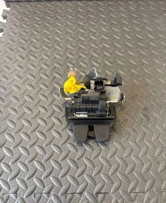 Audi A6 S6 C8 4K Tailgate/trunk/boot lock/catch/latch 81A827506 81A82750617S 4K9827520A
