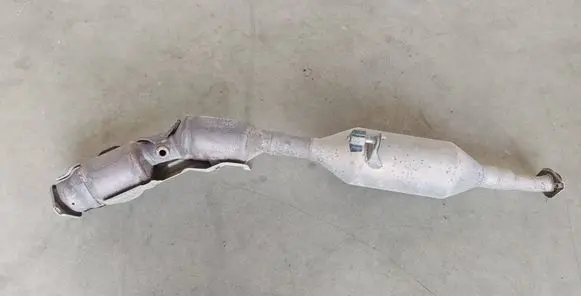 Toyota Auris E180 Catalyst/FAP/DPF particulate filter 