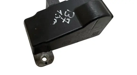 Volkswagen PASSAT B7 Steering wheel lock 216002011