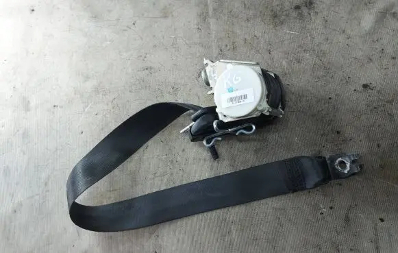 Ford Galaxy Rear seatbelt A611B69A