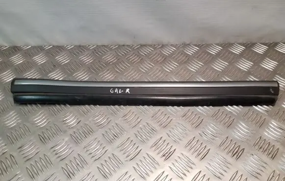 Infiniti FX Rear sill trim cover 82870CG000