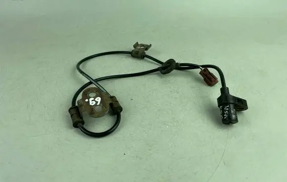 Subaru Legacy ABS brake wheel speed sensor 27540AE020