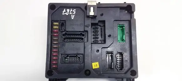 Ford Galaxy Fuse box set s108145200d 7m0962258a